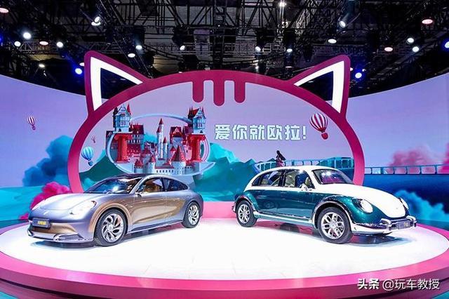 新车帅到犯规！网友：买买买！媳妇跟车 必须有一样好看