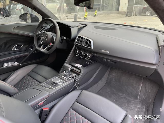 54万可买不到这台奥迪R8 V10 Performance