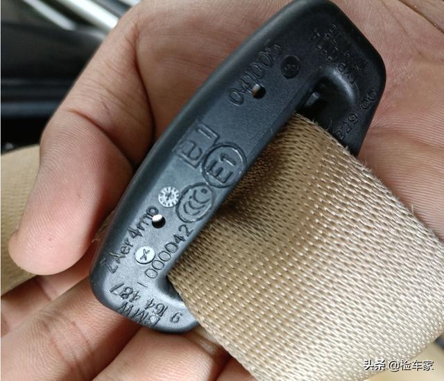 看不上迈腾雅阁，花17万买09年的宝马740，买主：我笑他人看不穿