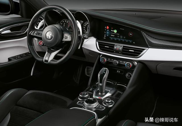 阿尔法罗密欧Giulia：外观配不上性能，兼顾运动和舒适