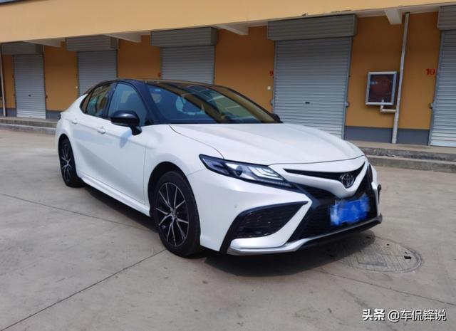 提车丰田凯美瑞有感：四出排气，表显油耗7.1L