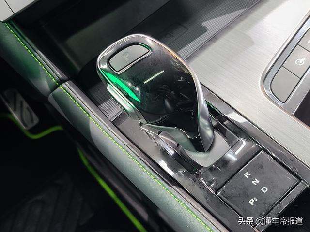 新车 | 宽体车身套件+四出排气，名爵6 XPOWER改装版实车发布