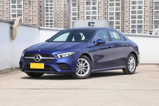 二十多万买雅阁，何不看看这几款“豪车”？奔驰、奥迪都有得选