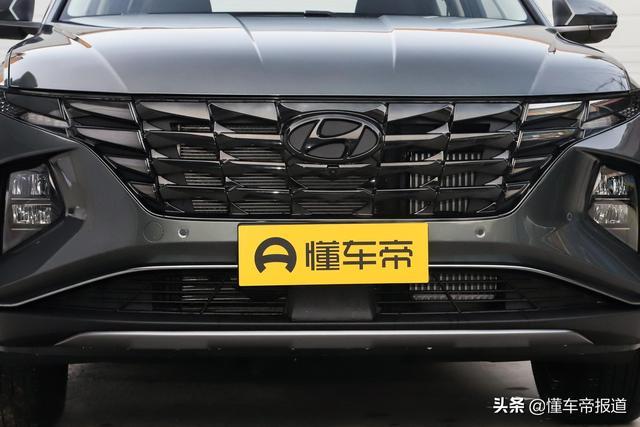 新车 | 车头设计惊艳，10英寸大屏抢眼！全新现代途胜L实拍