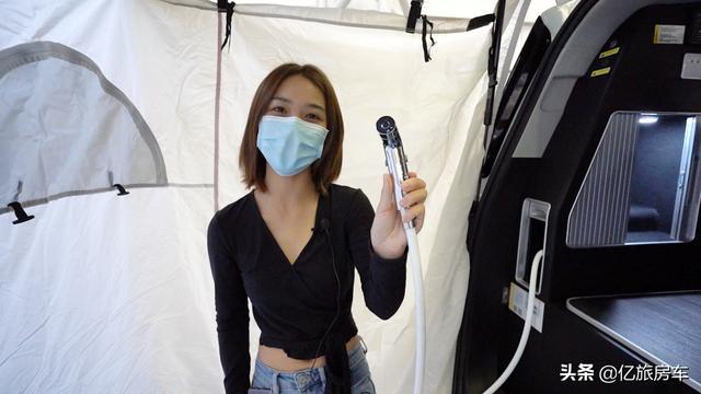 既有MPV的身材，又有房车的功能，旅行家G20升顶带2床能住4人
