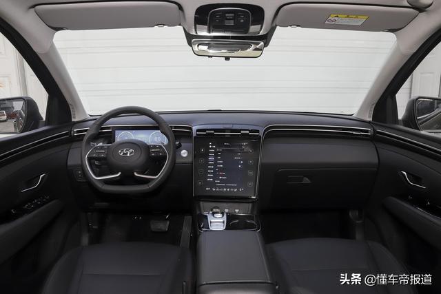 新车 | 车头设计惊艳，10英寸大屏抢眼！全新现代途胜L实拍