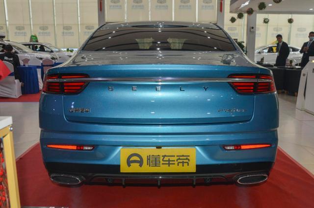 吉利又出好车，标配2.0T，7.9秒破百，11.37万起