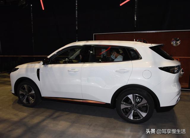 第二代长安CS55PLUS将于9月上市 将配备人脸识别