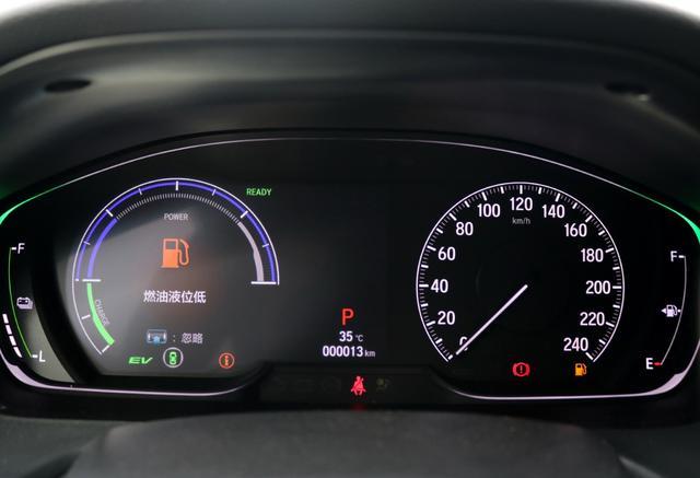 本田最冷门车，都说完胜十代雅阁，颜值极高为何无人买？
