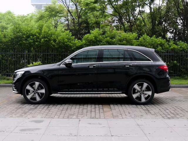 开完奥迪Q5L后，换了辆奔驰GLC，车主：开过才知道差距有多大