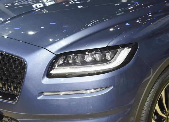 V6发动机+可变悬架+19个扬声器，林肯航海家到底值得买吗？