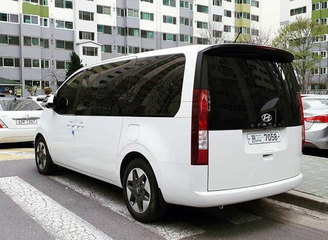 现代版“迈特威”，全新Staria实车，外观霸气最多拉11人