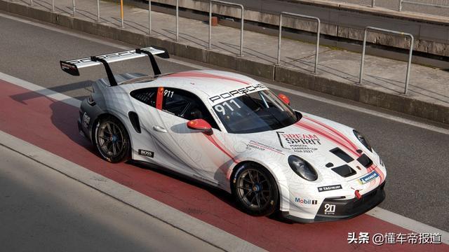 赛事｜吴亦凡率20XX Racing参赛 亚洲保时捷克雷拉杯开启全新赛季