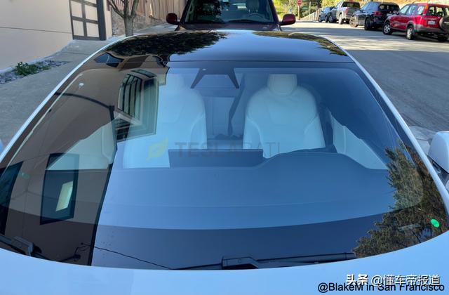 曝光丨轭式方向盘和横置大屏？最清晰的新款Model S Plaid实车图