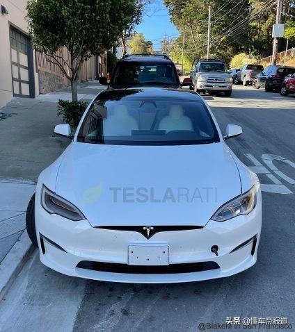 曝光丨轭式方向盘和横置大屏？最清晰的新款Model S Plaid实车图