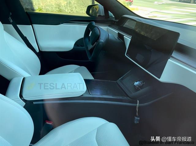 曝光丨轭式方向盘和横置大屏？最清晰的新款Model S Plaid实车图