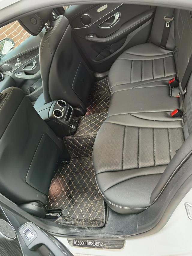 跑过bba几家4S店，最终选了奔驰c200L
