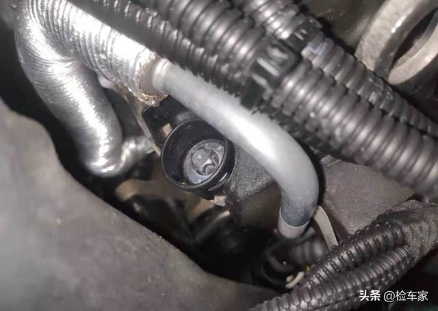 比宝马3系漂亮多了！花27万买辆开了3年的4系轿跑超爽