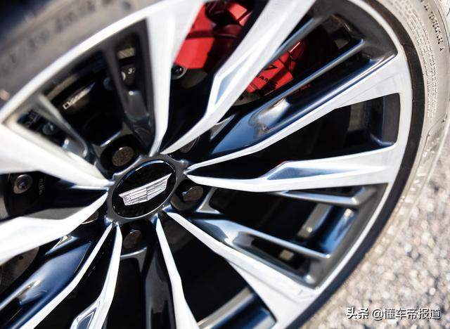 新车｜M3、C 63新对手，凯迪拉克CT4/CT5-V黑翼版