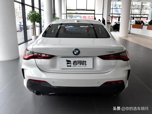 进口宝马三厢车，3系同款平台，油耗6.2L，带你看宝马4系