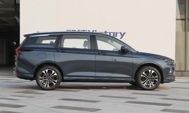 五菱要出混动2.0L MPV，预计14万起售，下一辆神车？