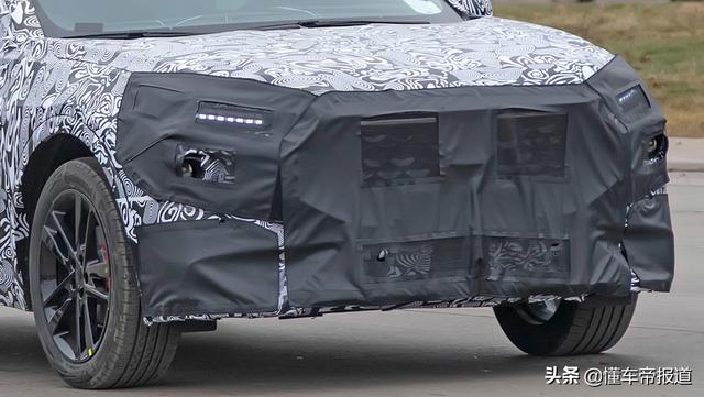 曝光｜福特蒙迪欧秒变SUV，神似Mach-E，配电气化系统