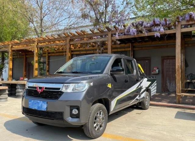 五菱征途怎么样？95后小伙6万买了顶配，用车2个月，看他如何评价