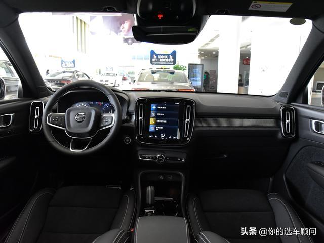 便宜的豪华品牌入门SUV，比宝马X1还便宜，沃尔沃XC40