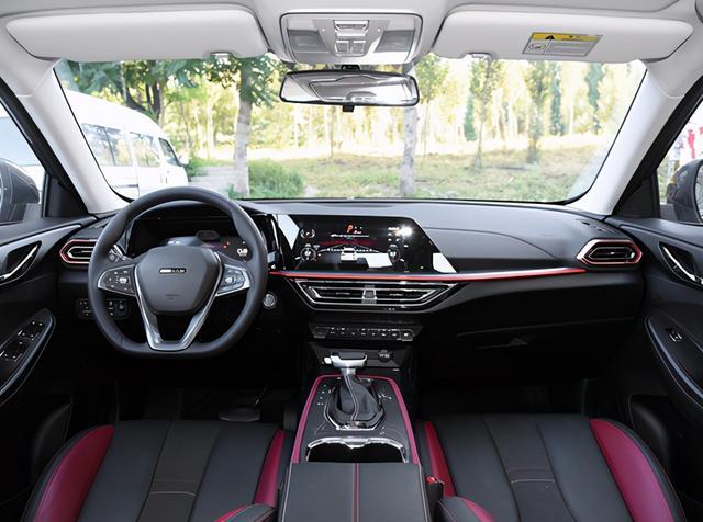 “靠脸吃饭”的长安全新SUV，实力、性价比也不错，6.99万起