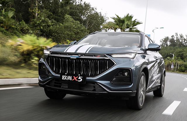“靠脸吃饭”的长安全新SUV，实力、性价比也不错，6.99万起