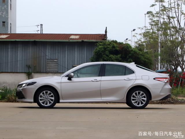凯美瑞的缺点多吗？它的异响严重吗？车主反馈了几个小毛病