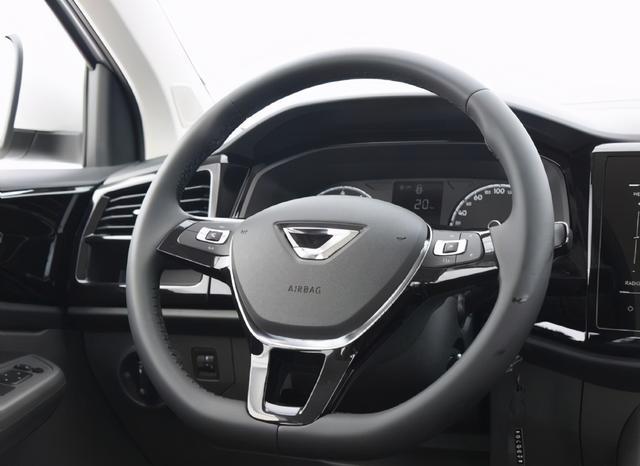 10万左右买什么车好？不妨看看这款合资紧凑型SUV，顶配才11万多