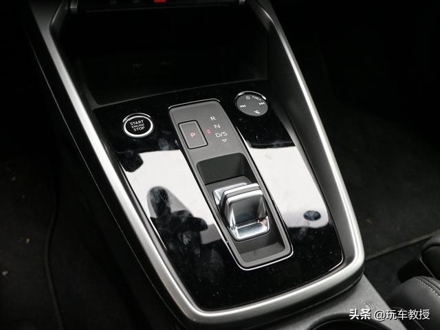这些入门豪华车20万就能入手！开起来那才叫真香