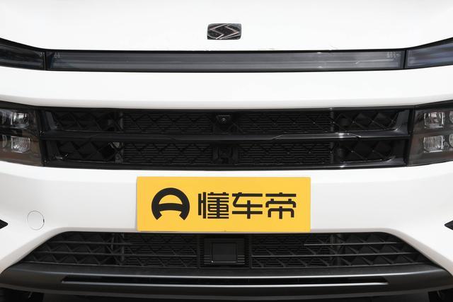 新车丨纯正德系架构长什么样？思皓QX实拍静态解析