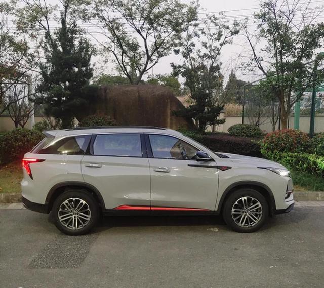 上周刚提的2021款cs75 plus 1.5t豪华版本，顺便亲测做个介绍吧