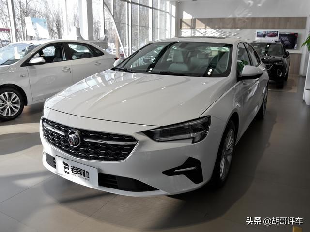 2.0T+9AT开着带劲，内部空间很舒适，实拍别克君威