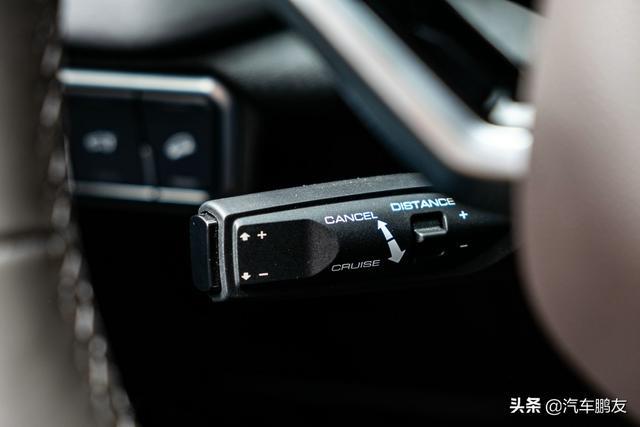实拍WEY摩卡：用20来万营造50万的感觉