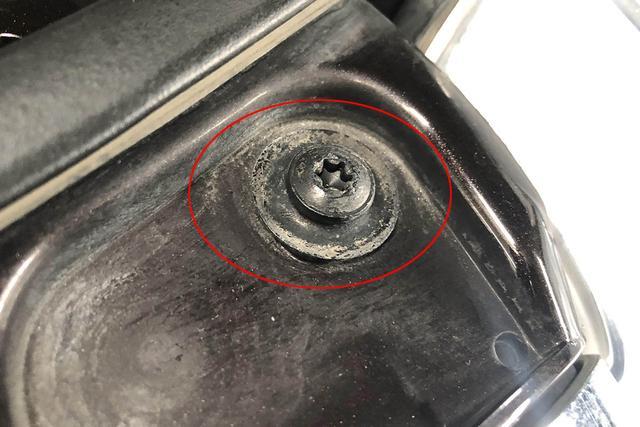 40万的宝马X5看完底盘客户心里噔一下，没想到最后竟然买了