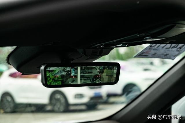 实拍WEY摩卡：用20来万营造50万的感觉