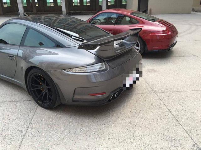 将Boxster硬改成911 这位玩家真硬核