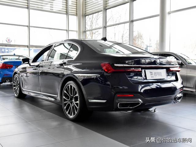 6缸增压进口大旗舰，长度近5米3的自动挡大轿车，带你看宝马7系