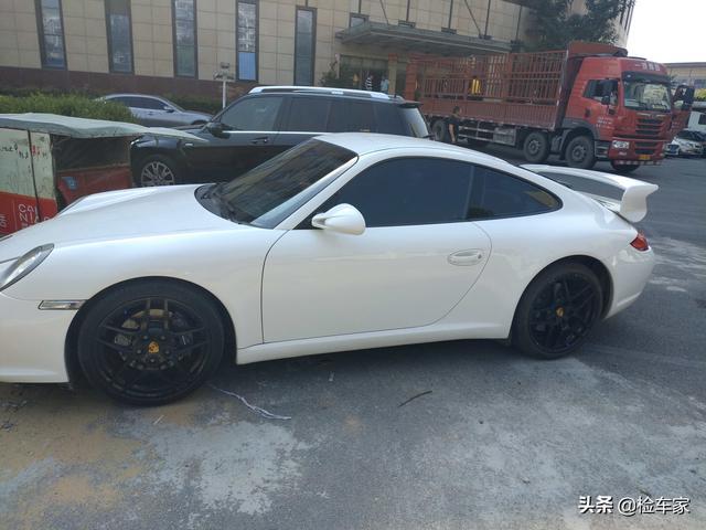 便宜没好货，38万买九年的保时捷911被坑，买主急眼喊警察