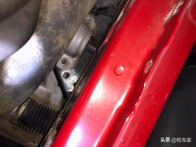 懵！呆萌小姐姐花15万买十万公里的宝马3系，网友：放开让我撩