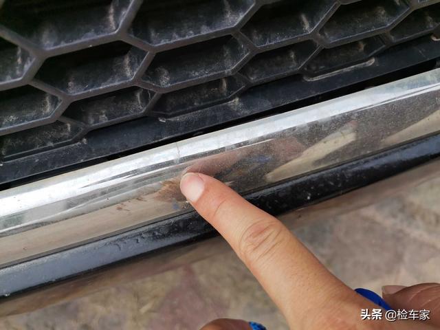 3万块的丰田RAV4没人要，看车过程惊心动魄，买主最后死心了
