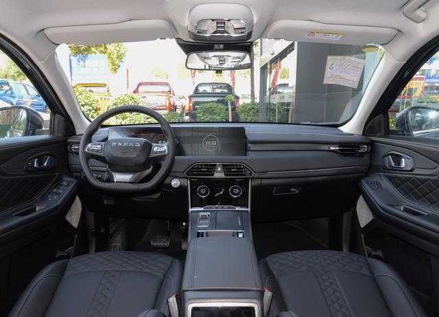 奇瑞高端品牌新增车型，定位中型SUV，售15.99万，四驱+290牛·米