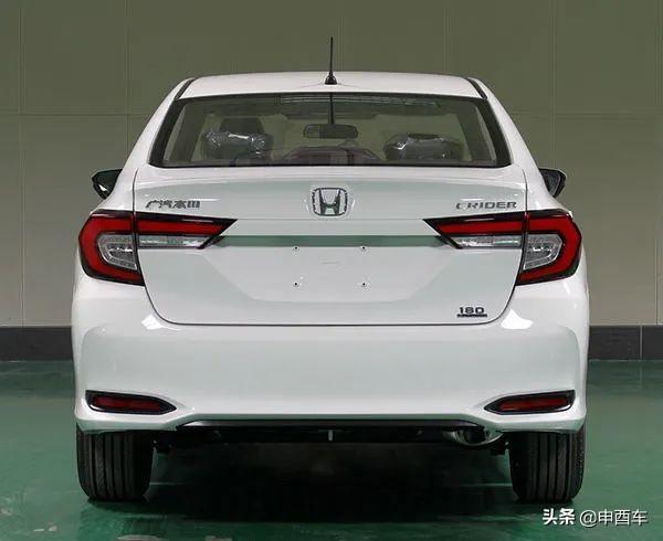 又一批新车集体亮相！看完它们，刚买车的老铁可能要后悔了？
