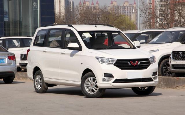 致富路上的第一辆"MPV"，既可拉人也能载货，5.88万直接上顶配