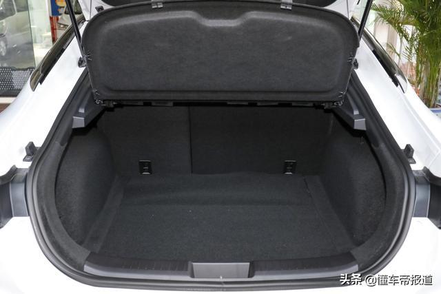 新车 | 定位次顶配，思皓E50A新增悦享版上市，售16.19万元