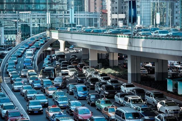 腾讯和华为双双加持，才不到15万！这台自主SUV不火都不行