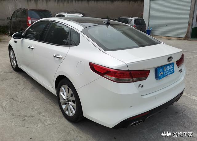当年新车18万，开4年亏10万，这台起亚K5报价8万能买吗？